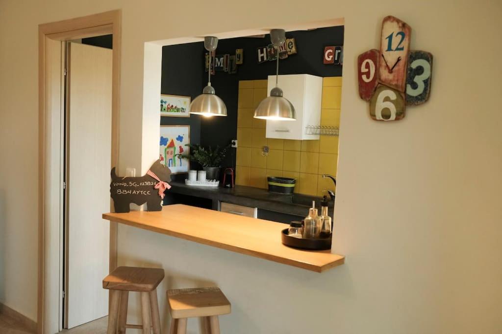 Apartment With Garden In Thessaloniki. ภายนอก รูปภาพ