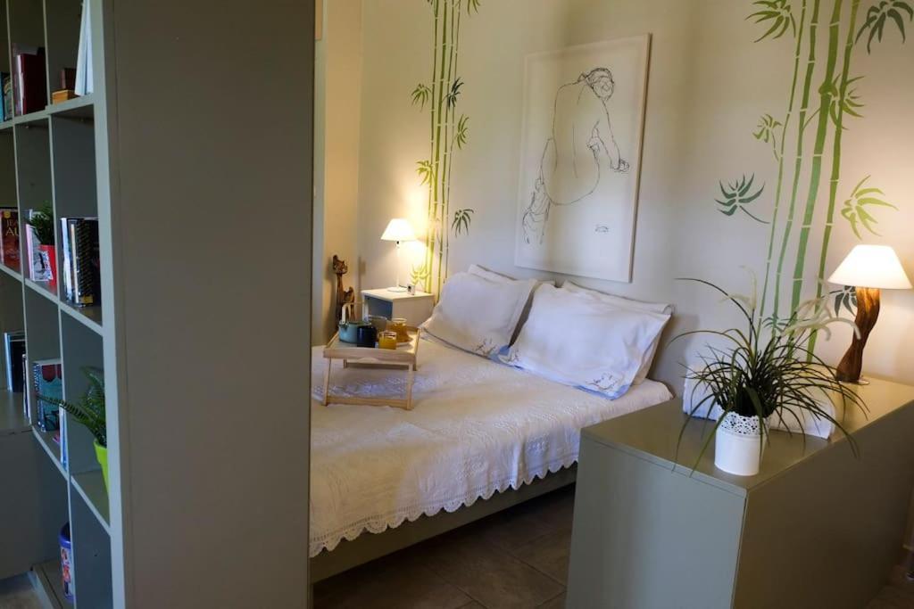 Apartment With Garden In Thessaloniki. ภายนอก รูปภาพ