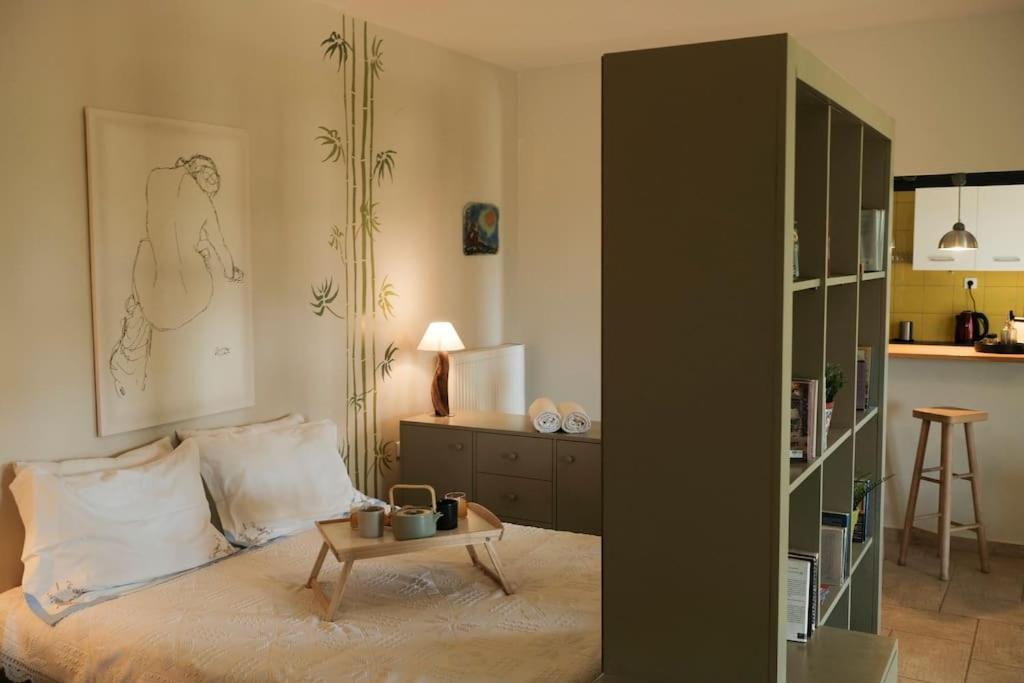 Apartment With Garden In Thessaloniki. ภายนอก รูปภาพ